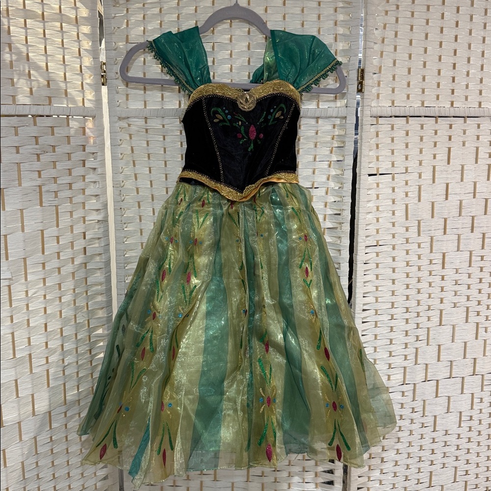 Disney Store Frozen Anna Dress with 5 layers skirt sz 4
